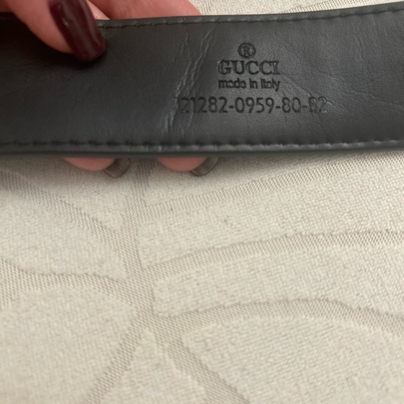 Gucci Men’s Shiny Imprime Monogram Interlocking Belt with Black GG Buckle - Picture 6 of 9